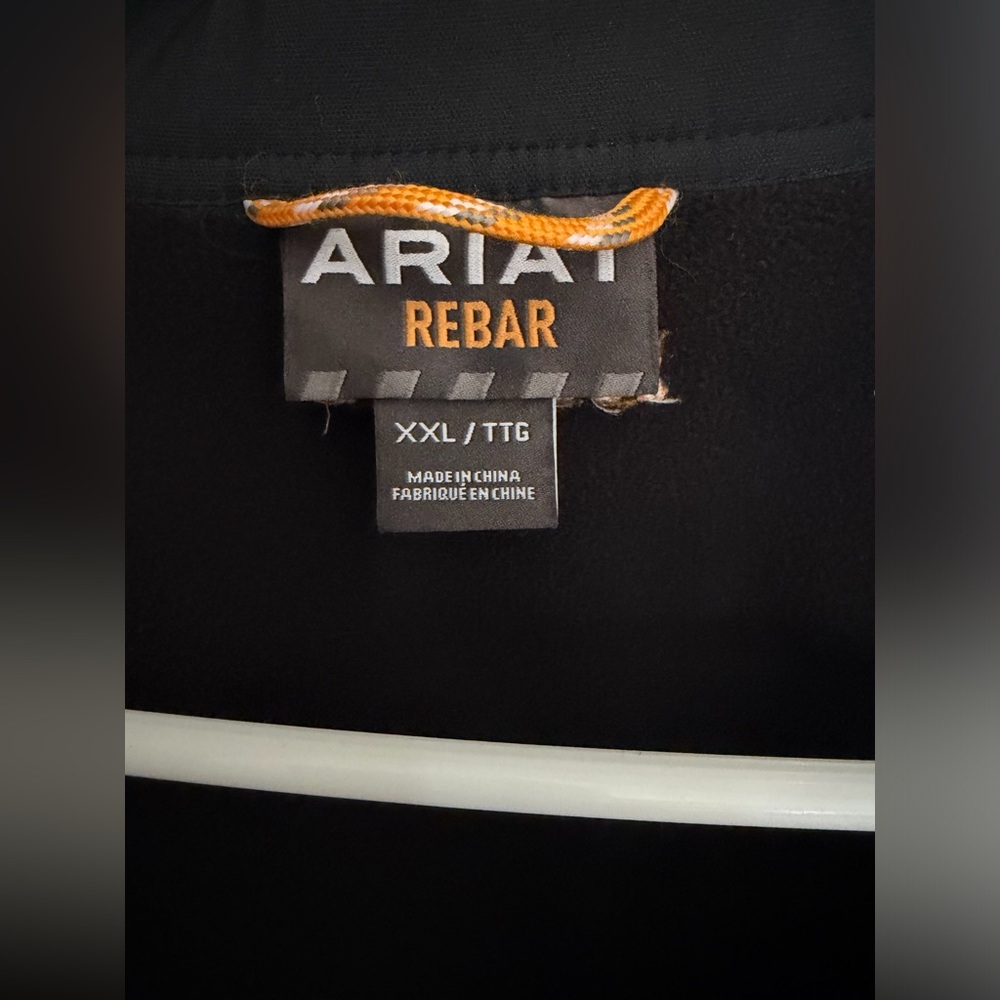 Ariat Men’s Softshell Jacket - Picture 2 of 2